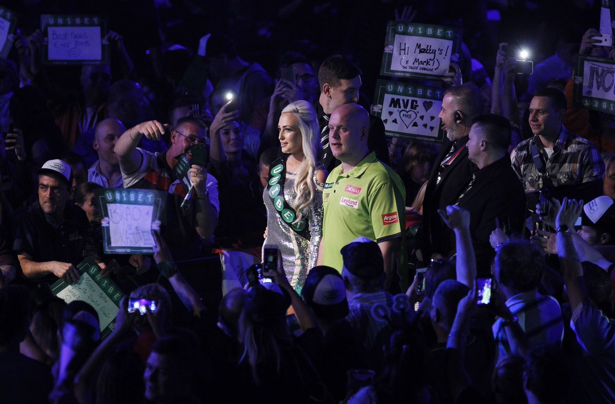 MvG180's tweet photo. A great night and week for me. Many thanks to say - sponsors, management, friends, family and fans. I'm happy we share these moments! :) https://t.co/W3jTnr69UG