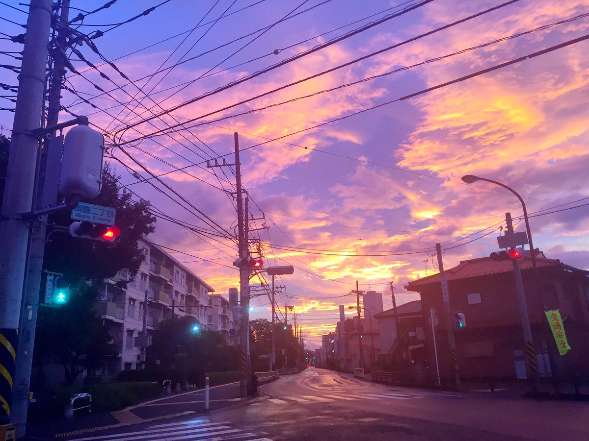 sgrtnur's tweet photo. 朝焼け https://t.co/wHV0Dqh5Kh