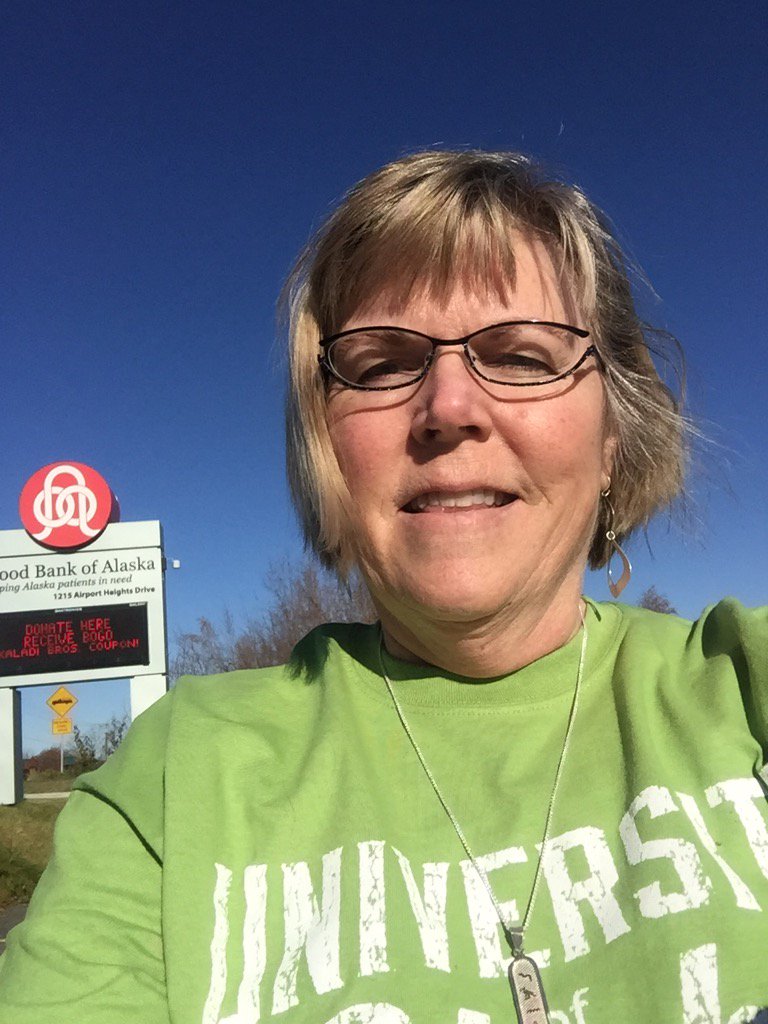 akjaybird's tweet photo. #seawolvesselfie , donated at BB of AK before heading to AK Air Center to cheer on UAA volleyball!! https://t.co/S5Wr0TKUAF
