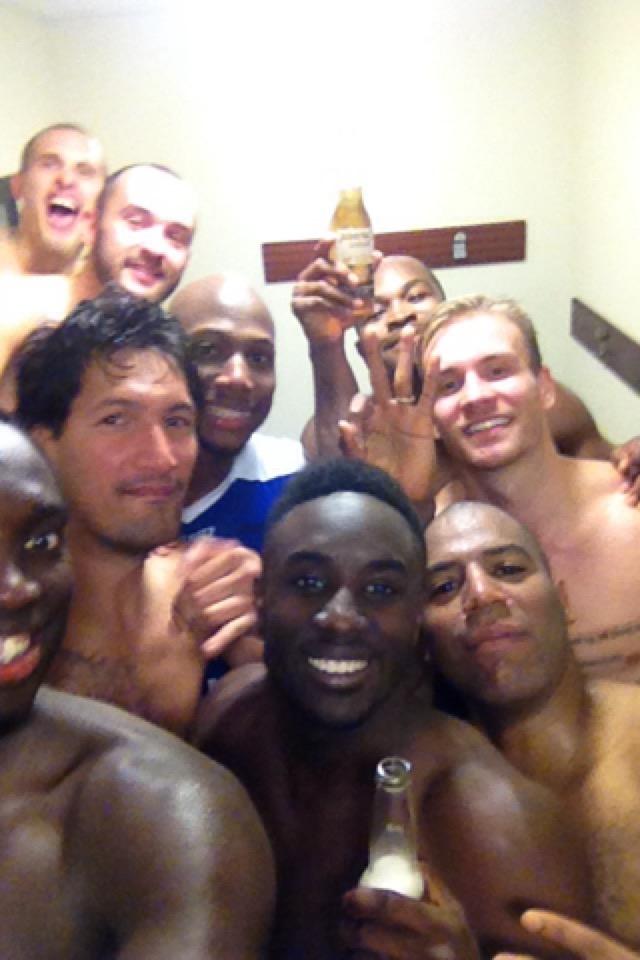 RodrickTetai's tweet photo. Périple terminé sur l'île de ré avec la victoire.
#paysdefougeresbasket #Nationale2 #pouleB https://t.co/0ul6j0Yt3R