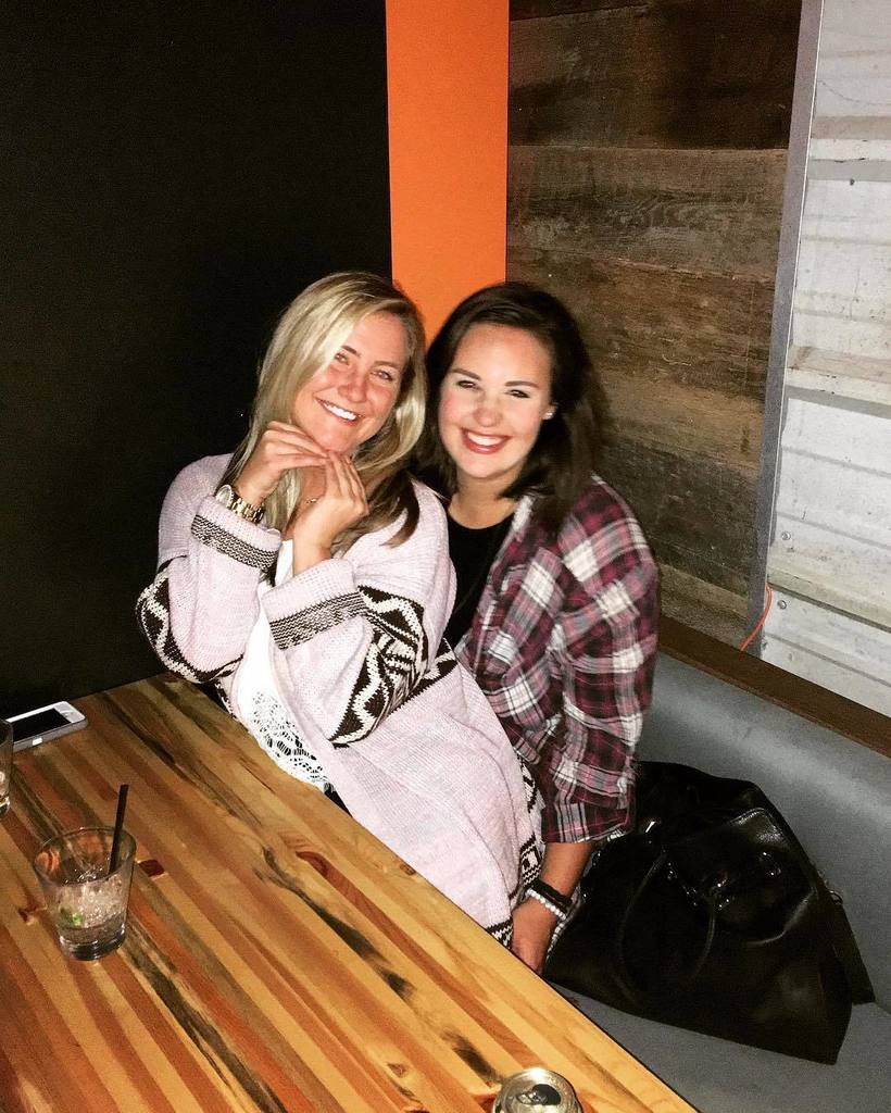 sarah_hettish's tweet photo. #locals😁 https://t.co/uBaxloH8me