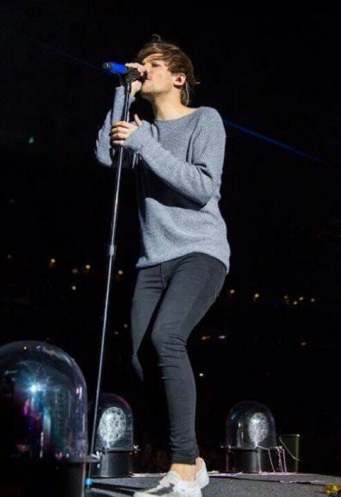 BritishFalse's tweet image. I can't decide on which one