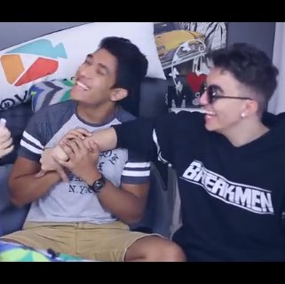 ShipperTube's tweet photo. Sempre de mãos dadas... ♡
@AuthenticGames @BaixaMemoria https://t.co/i3vpM95wXQ