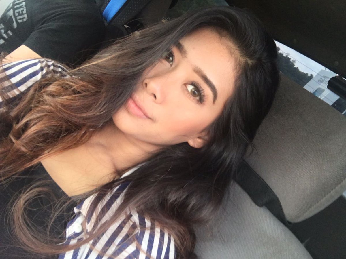 teamfa_lovers's tweet photo. Selamat brhjung mggu all team #faalovers ❤ @FatinAfeefa https://t.co/7tWA6pI3RH