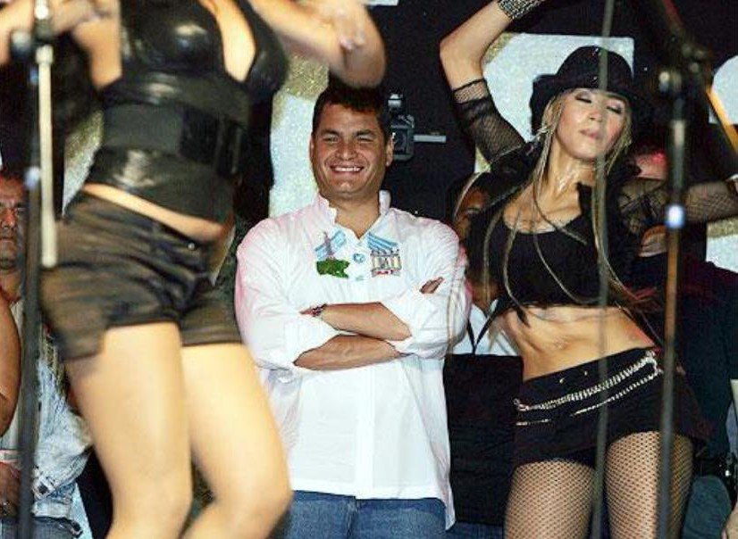 Martinminguchi's tweet photo. El Top 15 del macho alfa o por qué Correa es un troglodita. Vea las perlas del machismo presidencial en 4pelagatos. https://t.co/kHd3u543Dr https://t.co/qHewSEQESP