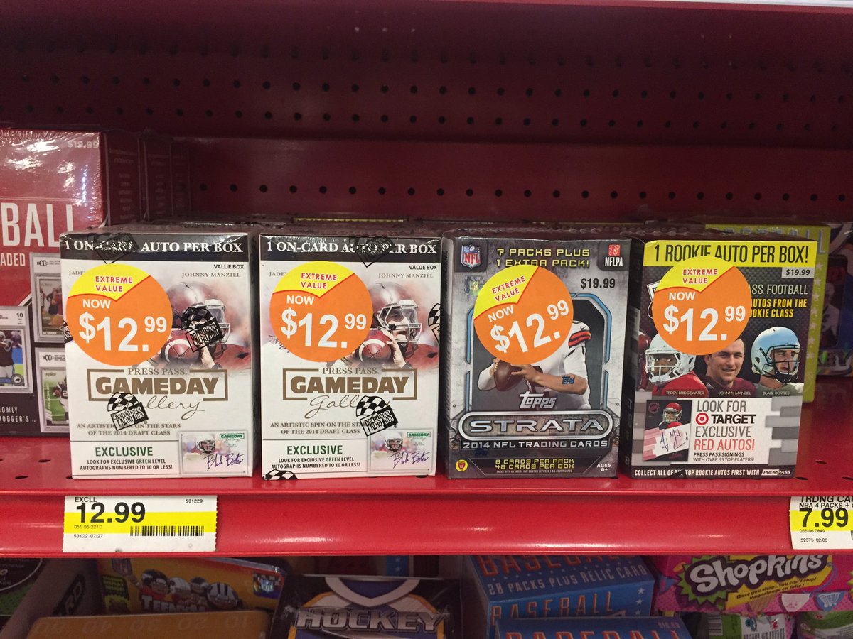 WatchTheBreaks's tweet photo. Our discount rack is turnt up! #PressPass #MorePressPass #ToppsStrata https://t.co/9utUdaaMUp