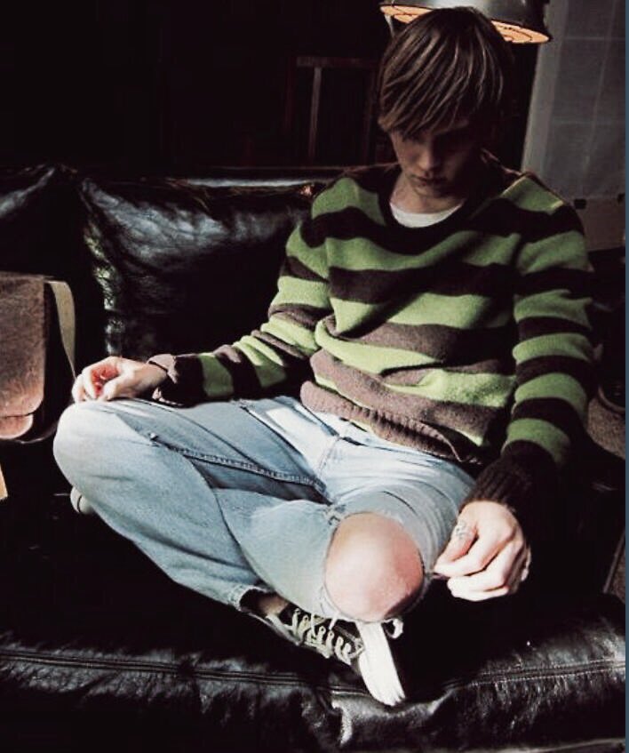 "ŦҤEƦE'S SØ MU₡Ҥ Pλł₦, ¥ØU ƙ₦Ø₩? ŦҤEƦE'S SØ MU₡Ҥ. . . "