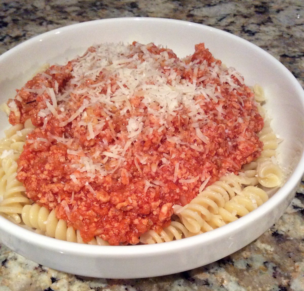 SwindleMemphis's tweet photo. Creature comforts: @Mariobatali Bolognese recipe on a rainy Saturday with a nice Chianti. https://t.co/qCgFfcQblI