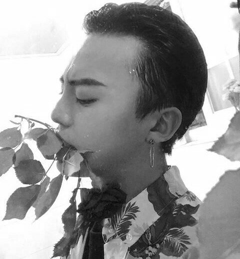 naopiscm's tweet photo. “ιт'ѕ all мιne, ι'тѕ мy ғanтaѕy” https://t.co/fztkINMebs