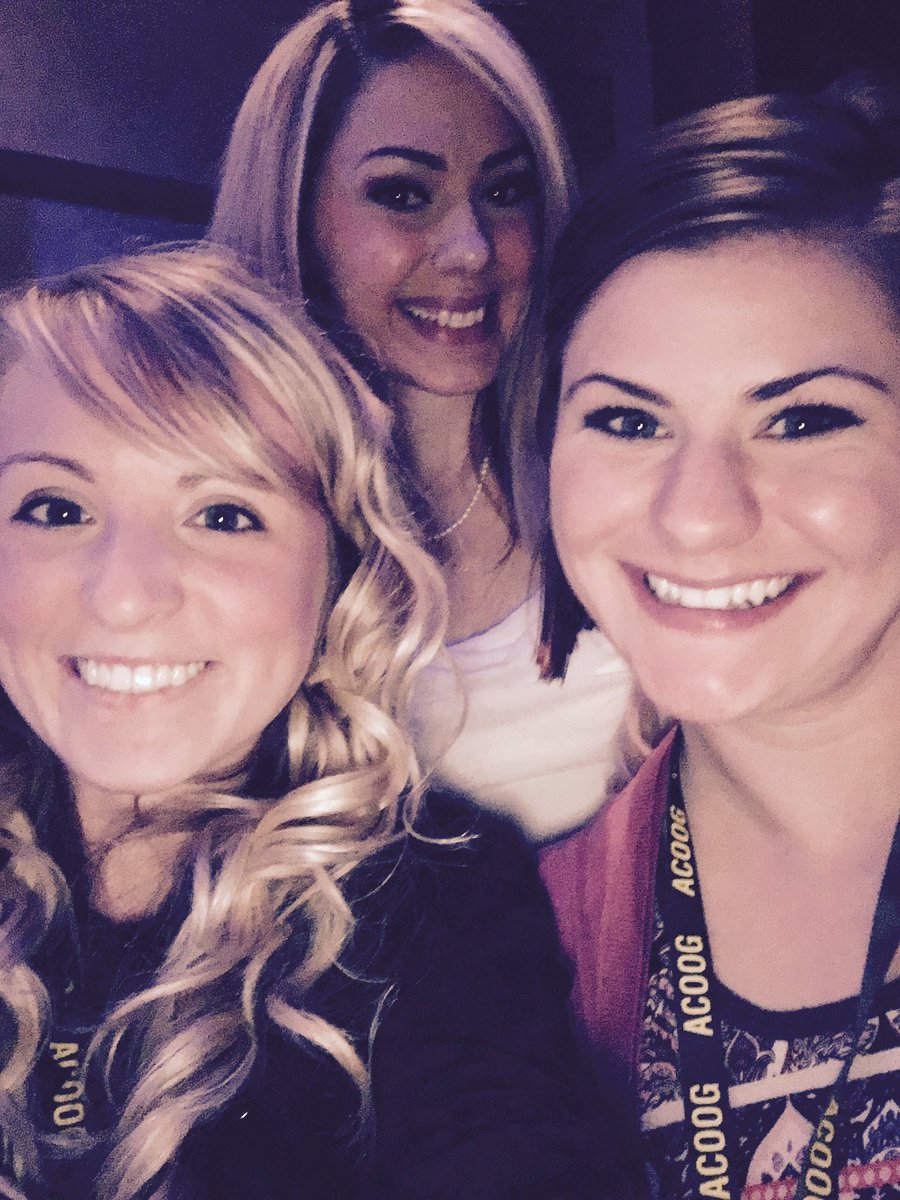 snikks4's tweet photo. Got a picture with the bride! Before she dies...? #KillBridezilla #FallCon16 ๐ช๐ฐ๐ผ๐ต๐ป https://t.co/qVCFjwBUQ8