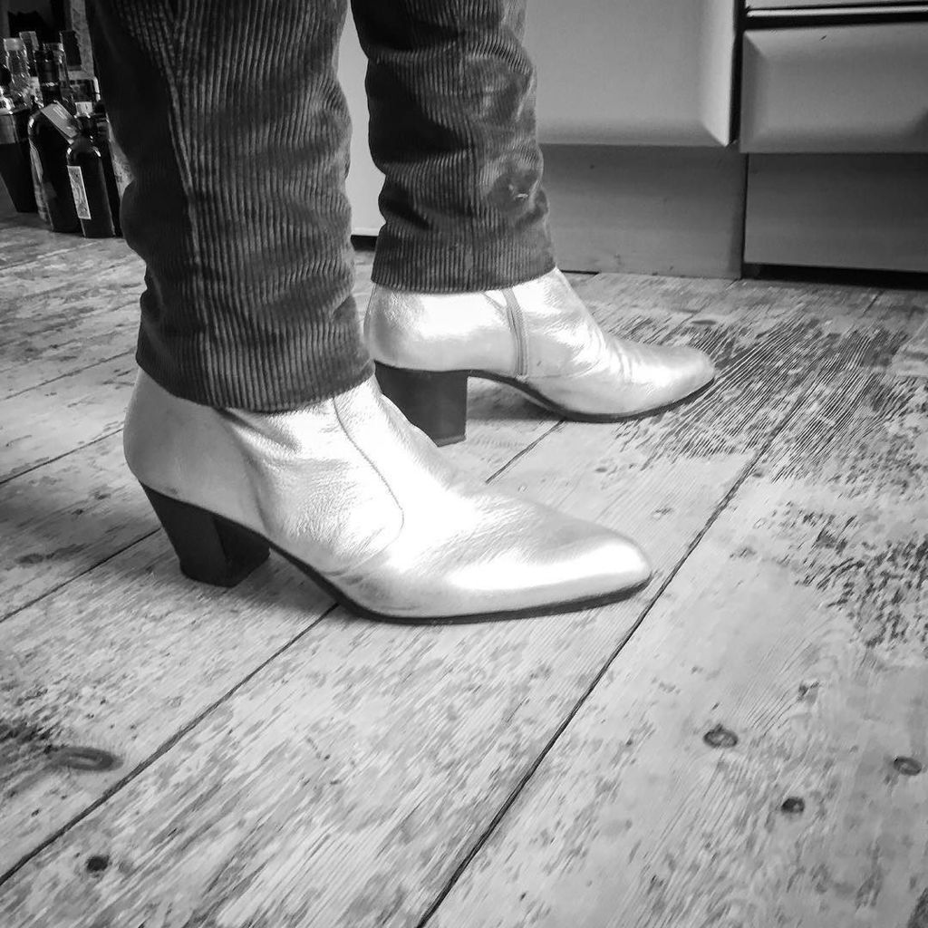 AnthroDandy's tweet photo. I love these #boots from #archieeyebrows #silverbarajas #cubanheel #designedinengland #terโฆ https://t.co/QszqxBmlsn https://t.co/DqBBmR9Dx7