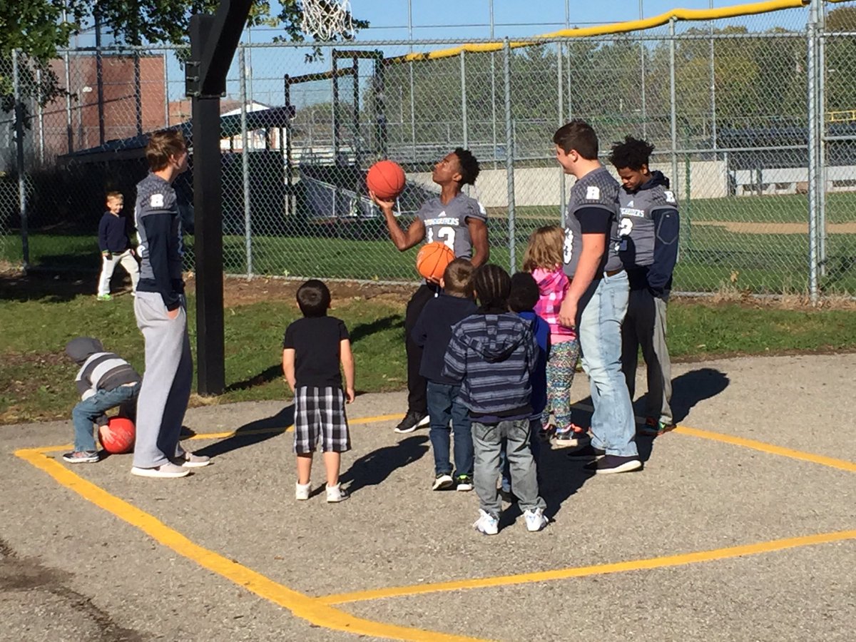 CoachErikLink's tweet photo. Proud of our guys using their influence in a positive way at Hubbell on Friday. #RiderReaders https://t.co/5Q7ts97nba