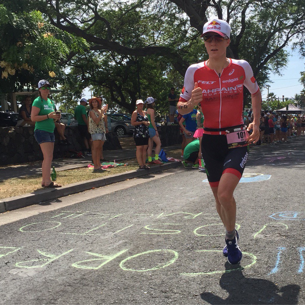 XlabUSA's tweet photo. Check out @danielaryf in the lead and charging hard. #imkona #kona2016 #torpedospeed https://t.co/iYigRJWPLG