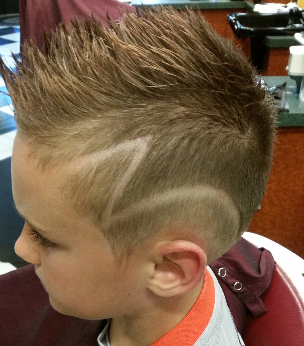 HotSerious's tweet photo. IG tt_da_barber #fohawk #design #kidscut #Barberlife #neverstop #ItsInMyBlood #VsBarbershopFishers #Marlos https://t.co/BH1ISqlu3e