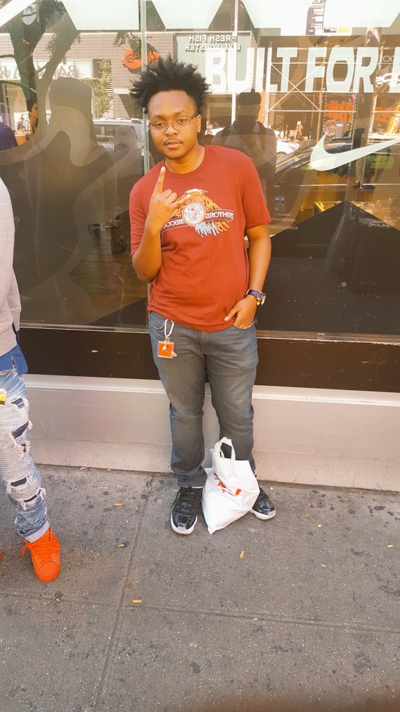 JefeYeyo's tweet photo. Harlem and 125th ✨🤘 https://t.co/v7DYXhxYpP