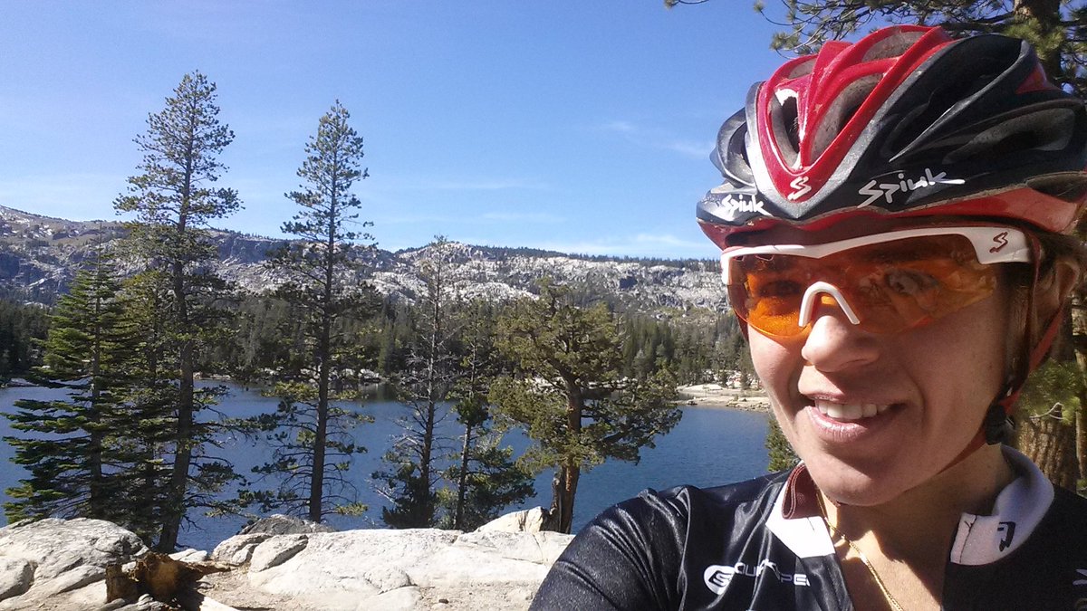 vidaraid's tweet photo. Sweet morning at high altitude. Best mtb ride of the season, so far... #columbia_eu #spiuk #darntoughvermont #lightandmotion #nutrispot https://t.co/okKPh30Elb