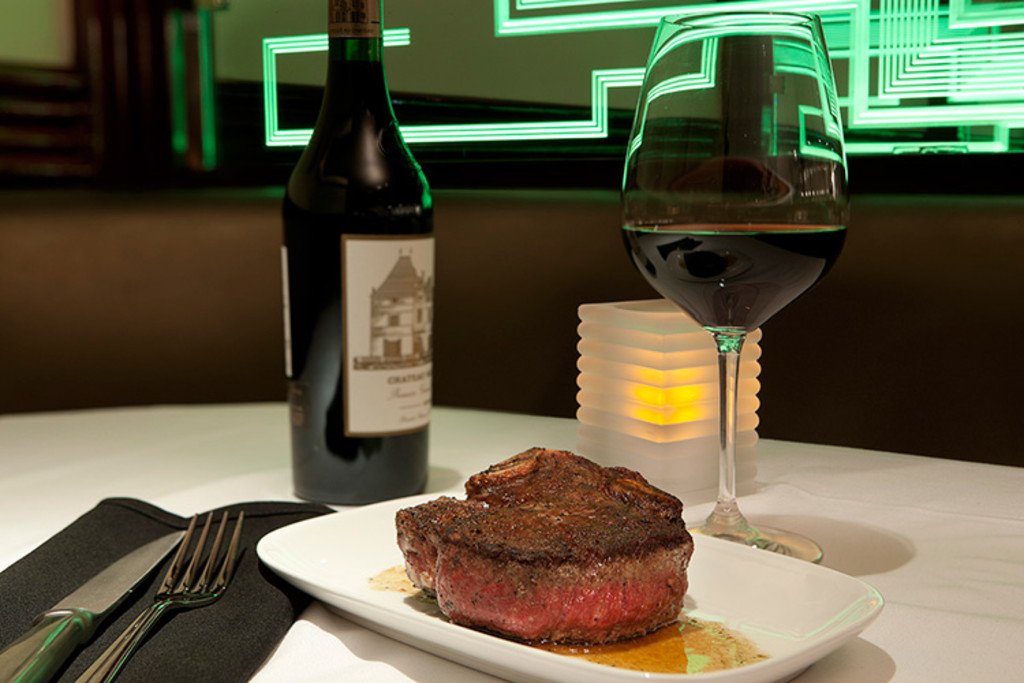 OssoSteakhouse's tweet photo. A savory cut and a glass of your favorite wine. Welcome to the weekend. #OssoSteakHouse https://t.co/m99JxXQuDH