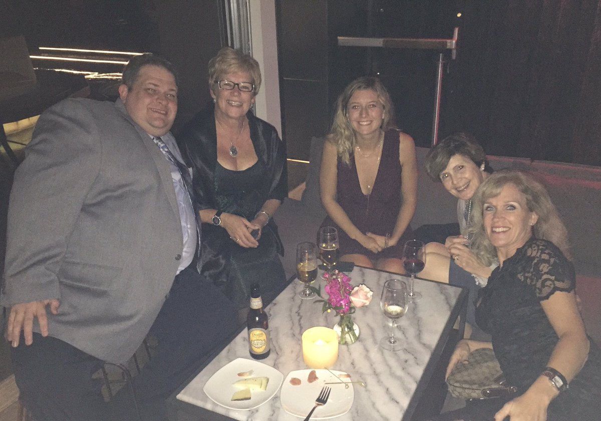 MaxQDelivers's tweet image. #catanddane