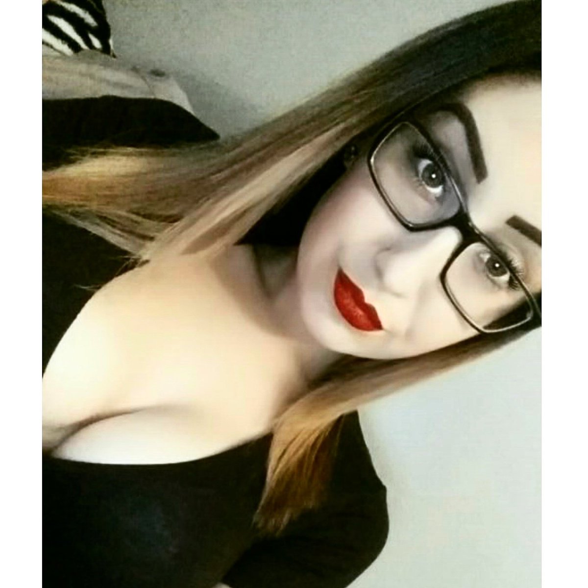 XOLEESAMARIE's tweet photo. https://t.co/Vq1Yf0rSSd