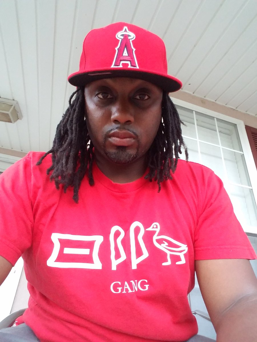 ItDontMatterDu's tweet photo. On my Red Shit as always
#HimLuvDaKamera
#DuHeff https://t.co/N24QxEzbWs