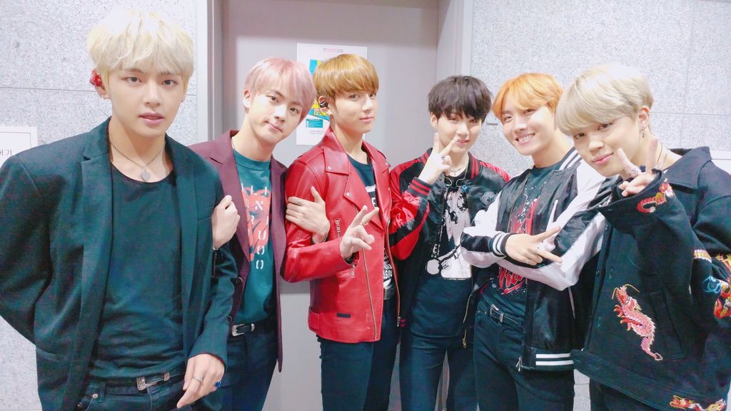 韓流ツイッター on Twitter "防弾少年団、本日の日程。今夜10時40分、「V LIVE」（Vアプリ）出演。BTS「WINGS