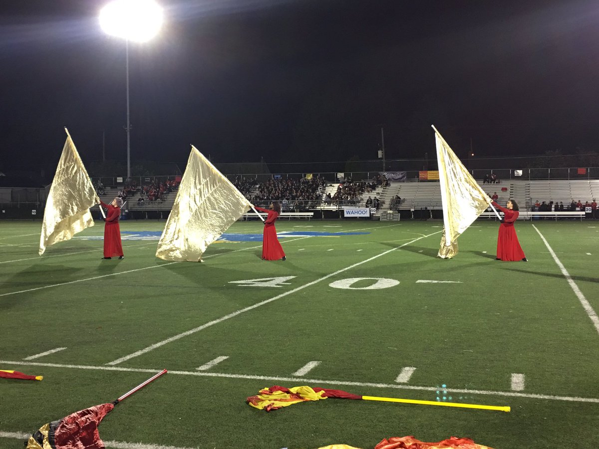 usbands's tweet photo. The East Stroudsburg Area HS North filled the field with gold! #USBands #USBands2016 https://t.co/SxEtNnptxK