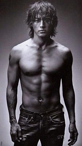 Tokyo Victory 在 Twitter 上 B Z稲葉さん2nd Album 志庵 発売 02年10月9日 14周年 オリコン初登場1位 1 T Co Cufsge0du0 Pv T Co Waooqfqikc Bz 稲葉さん 稲葉浩志 志庵 T Co Fuwhjvummb Twitter