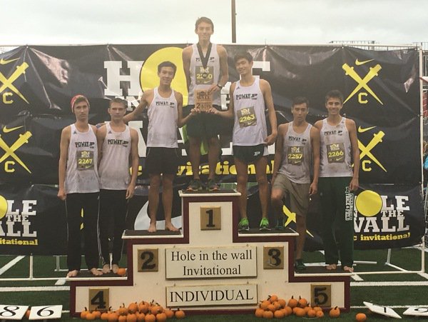 coachjacksonpow's tweet photo. Poway Boys Finish 1st in team scoring (2nd in team time) at the Nike Hole in the Wall Invite! @J_kaiii places 9th. https://t.co/FgaOgPwIDk https://t.co/RPQUCHU3eq