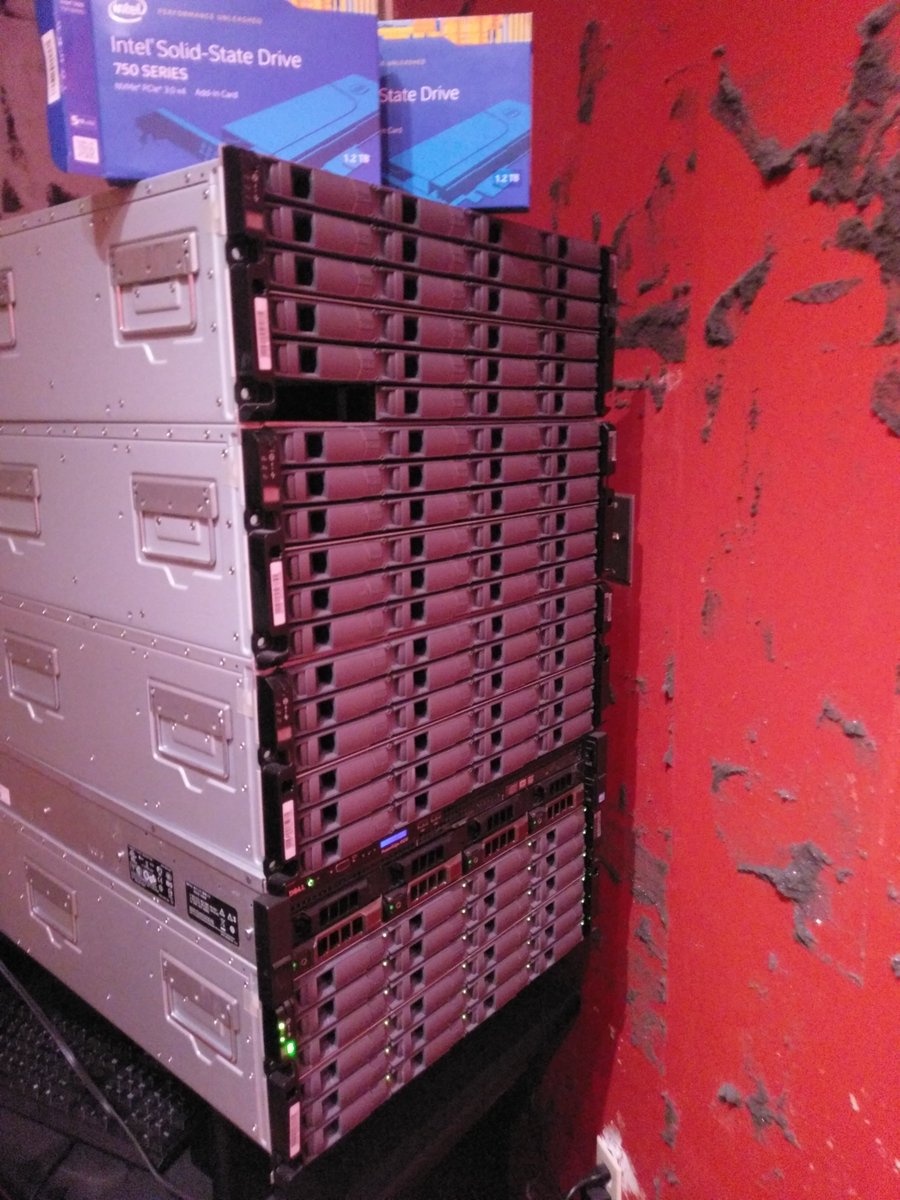tekwendell's tweet photo. Video someday: 172tb ZFS tank, 8 vdevs, 2.4tb l2arc/ZiL nvme cache, 20 gigabit, 192gb ram. Cheapish Recycled hardware for video storage :) https://t.co/7I61MdDI8O