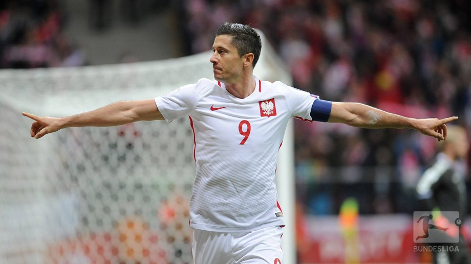FootballClubSim's tweet photo. Lewandowski fired a hat-trick as Poland beat Denmark. There's nothing like a forward with a streak, also in FCS: https://t.co/JmHAFnDxQt https://t.co/MQCui2ypcC