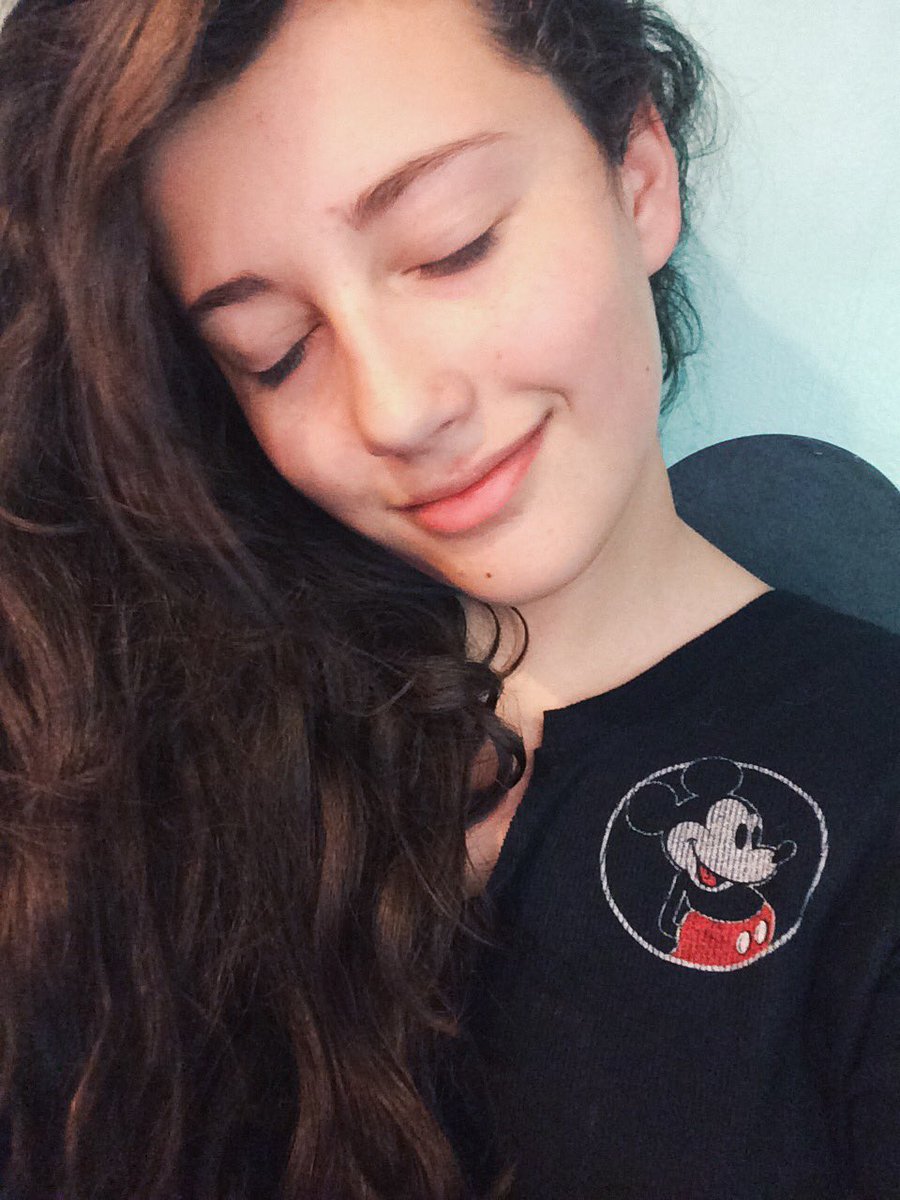 almostdeadacc's tweet image. 