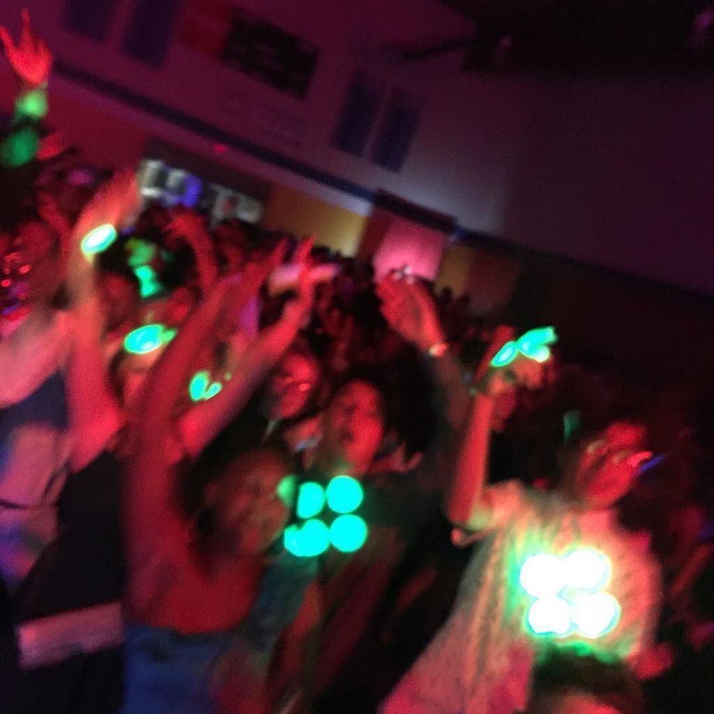 DJCraziAce's tweet photo. #DJCraziAce at #BayshoreHomecoming2016 with the #4SchoolsOnly #Trans4rmthatdance #homecomi… https://t.co/464meTzSCX https://t.co/KrvNYHcOfP