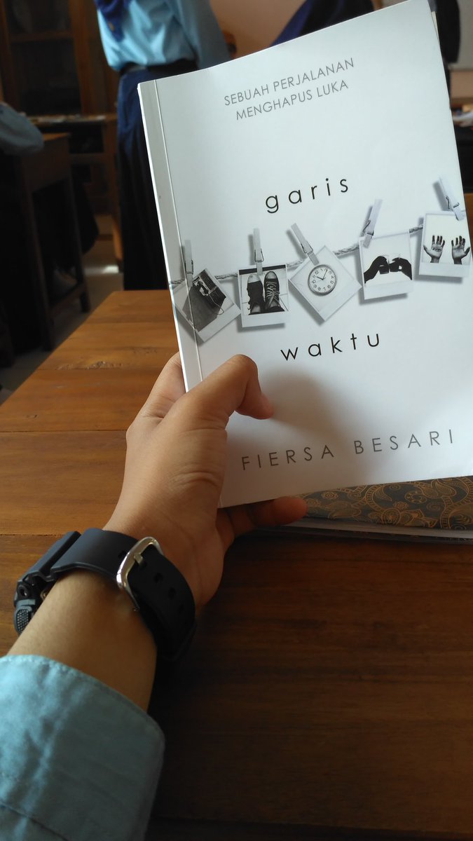 FajiraSL's tweet photo. @FiersaBesari Entah kau setinggi langit, atau sdekat langit2. Bagiku engkau adalh bintang yg aku puja setengah mati https://t.co/EyM6GykGUO