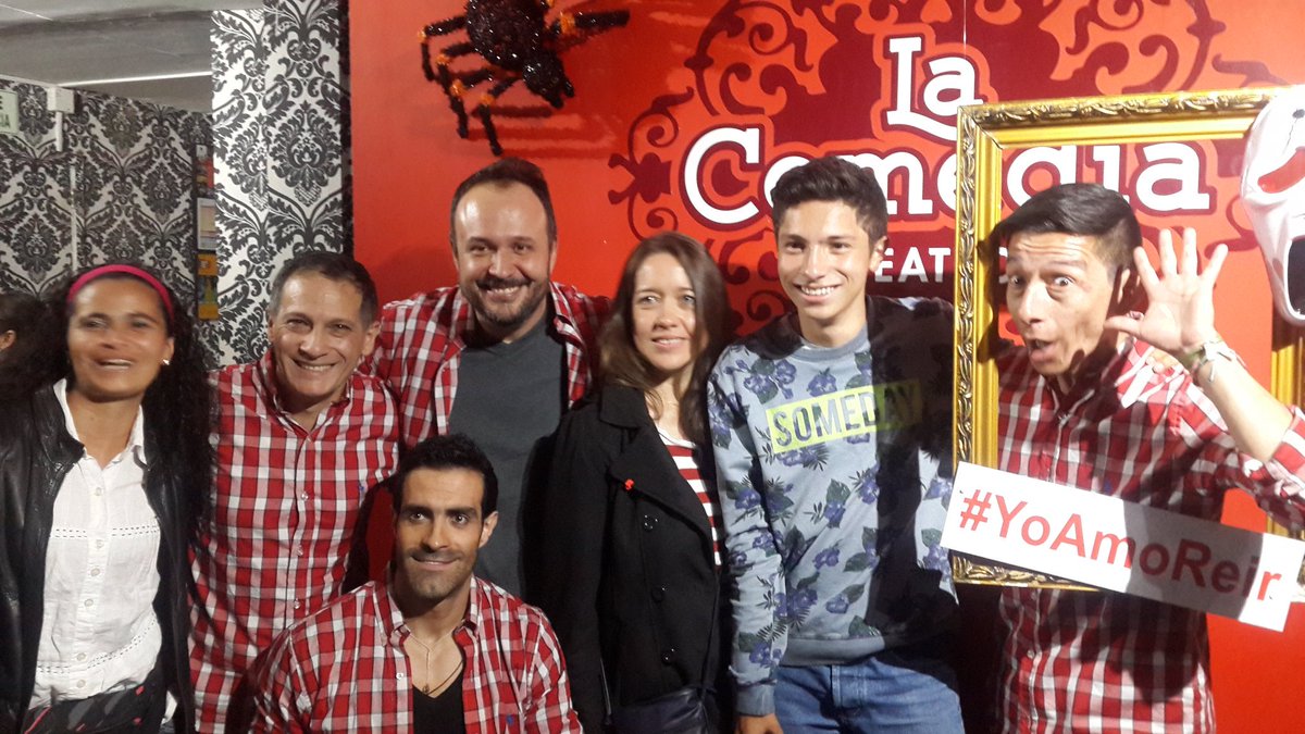 masbono's tweet photo. En La Comedia Teatro con JUEGO CRUZADO super recomendado
@lacomediaco @Masbono @ComplotImpro  #yoamoreir No dejarás un segundo de reír... https://t.co/RJF1ITpbG4