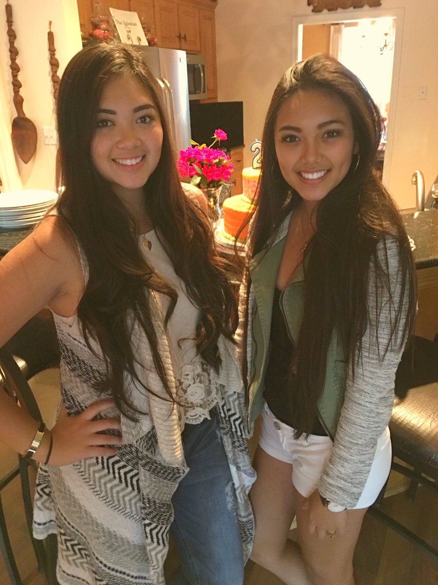 that_ash16's tweet photo. happy birthday chels 💜🎉 https://t.co/cOZpHqu8V5