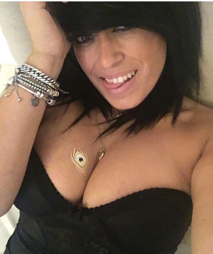 burstinglily's tweet image. @BestOfBurnsDay @RealMILFsharing @Mo_MILFS @TheMILFMafia @WebBeauties @facebookfitties @Paulf_Roe @TugTuesdayTop10 #sexysaturday