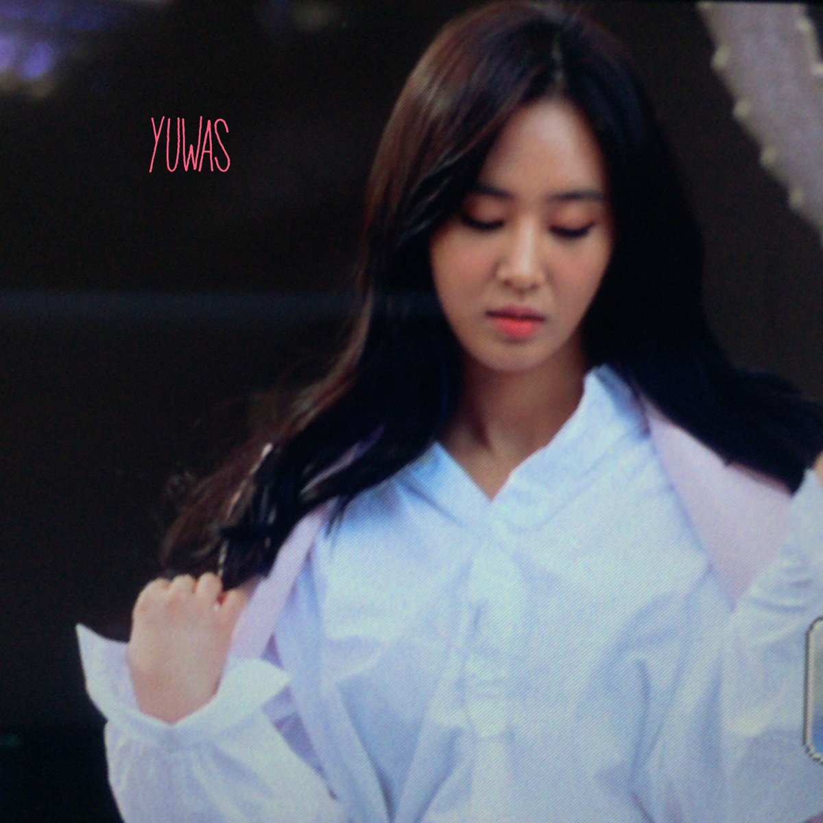 Always_One_2122's tweet photo. [FANSIGN] 161009 Yuri @ BVLGARI Fansign💕😭
Cr by as tagged https://t.co/kN5O7PfaPu