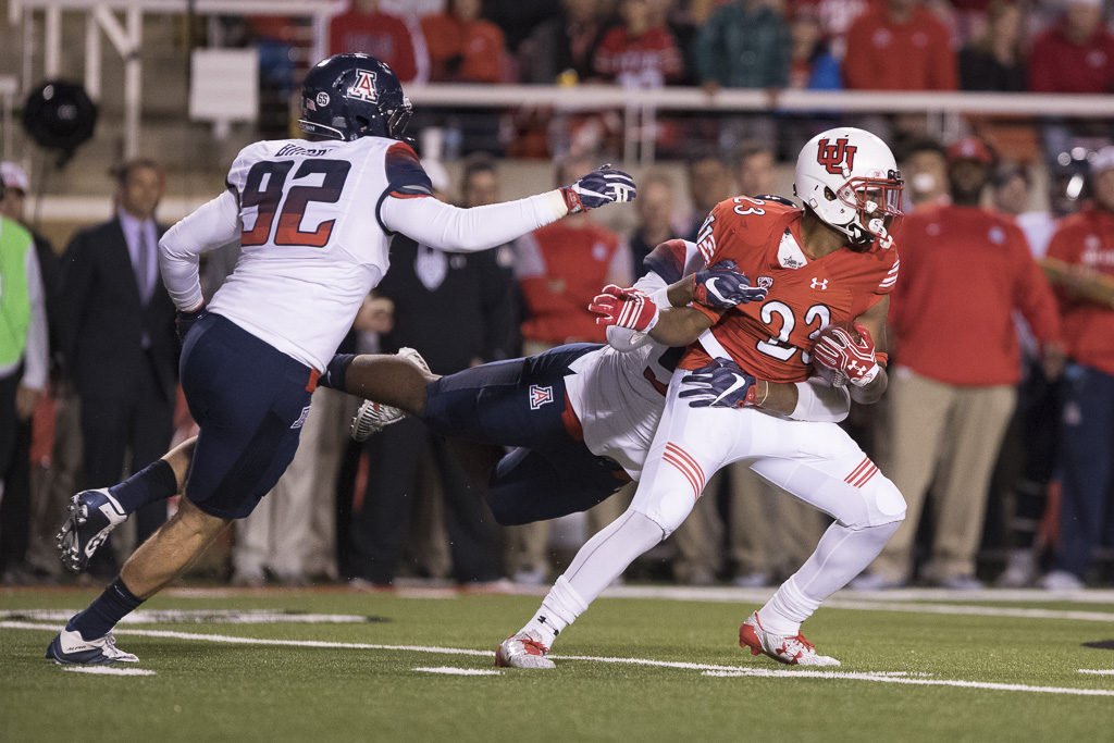 ChronySports's tweet photo. Photo's from tonight's #AZvsUTAH game
see all our pics here ----> https://t.co/1Tl8JxsM6E
#UUThrowback #Pac12Football https://t.co/DyB6OuqQwW