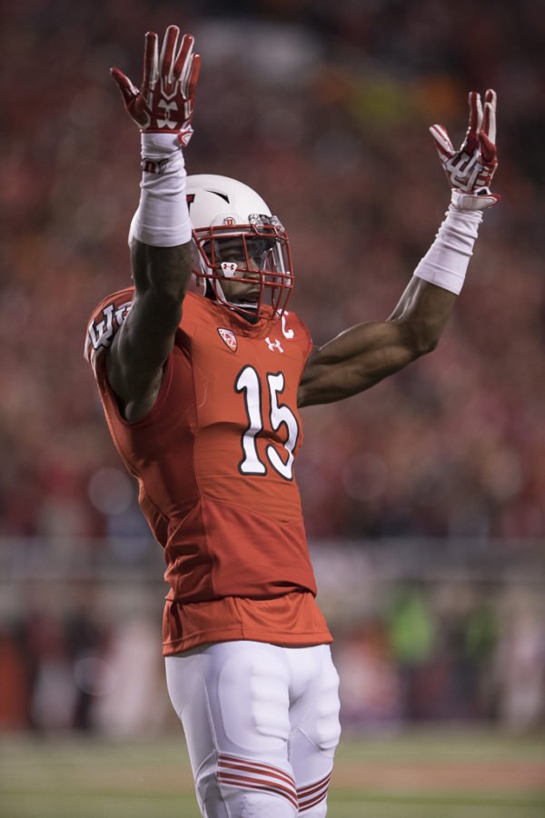 ChronySports's tweet photo. Photo's from tonight's #AZvsUTAH game
see all our pics here ----> https://t.co/1Tl8JxsM6E
#UUThrowback #Pac12Football https://t.co/DyB6OuqQwW