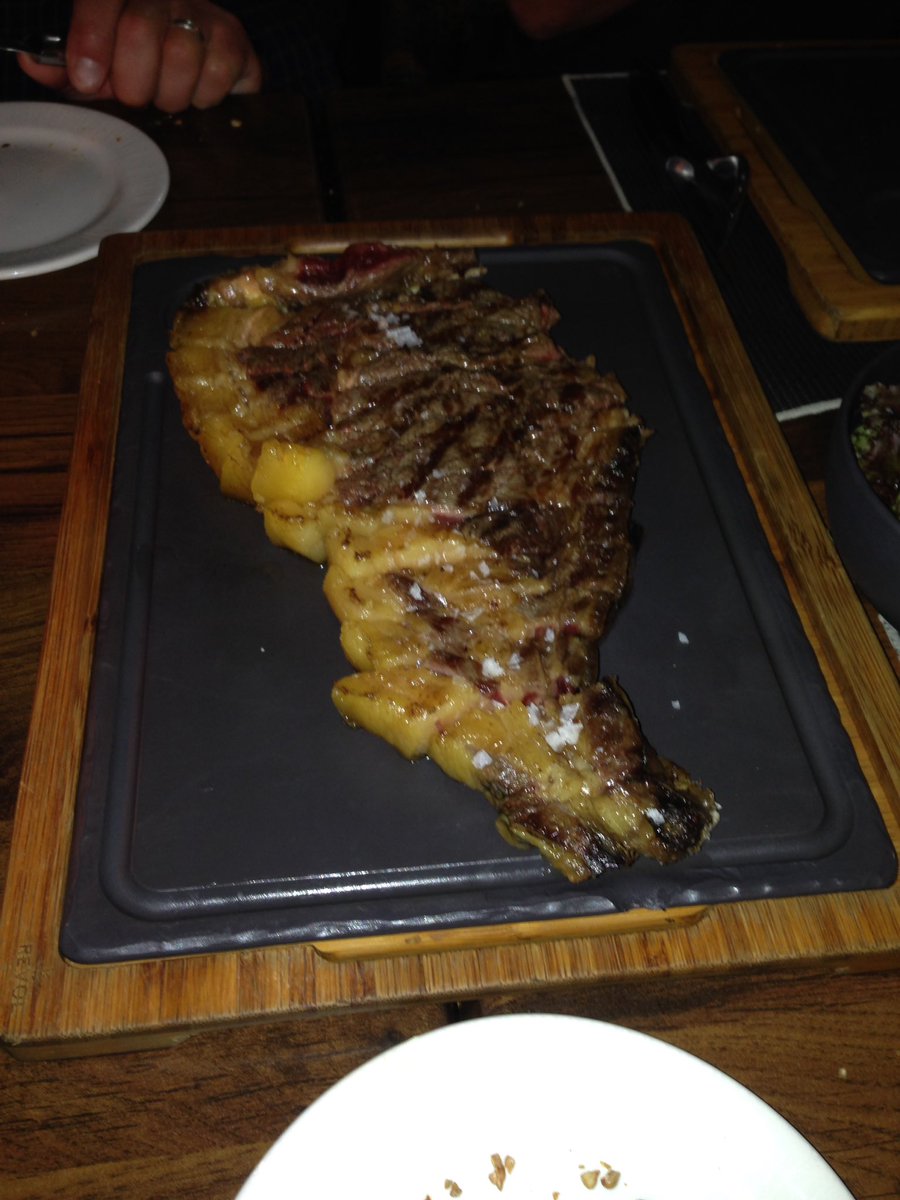 ashburnkei's tweet photo. That is what you call a steak, best I have ever eaten https://t.co/tZd7B5Nwjx