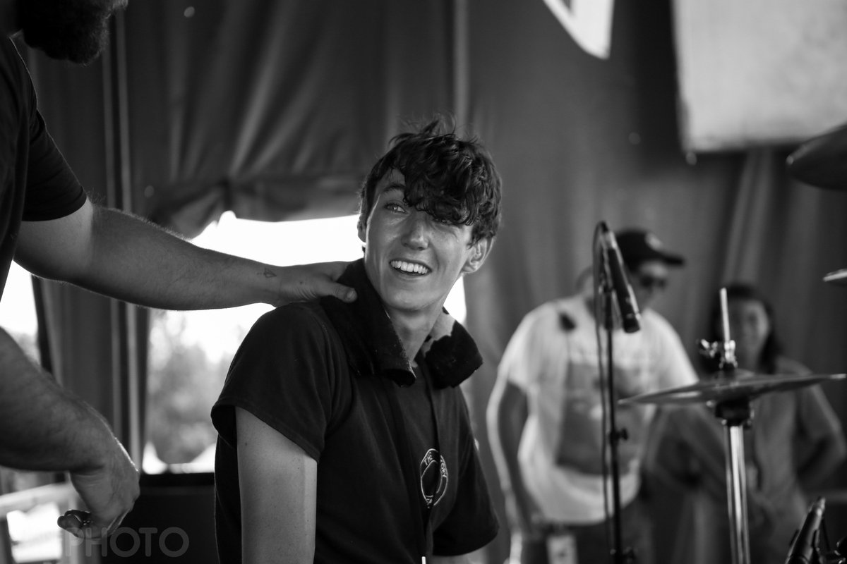 ShaneHaleyPhoto's tweet image. @joshwithcon Happy birthday!! Miss you! Can't wait for you to make it back stateside, in the meantime have a few Warped pics I took of you(: