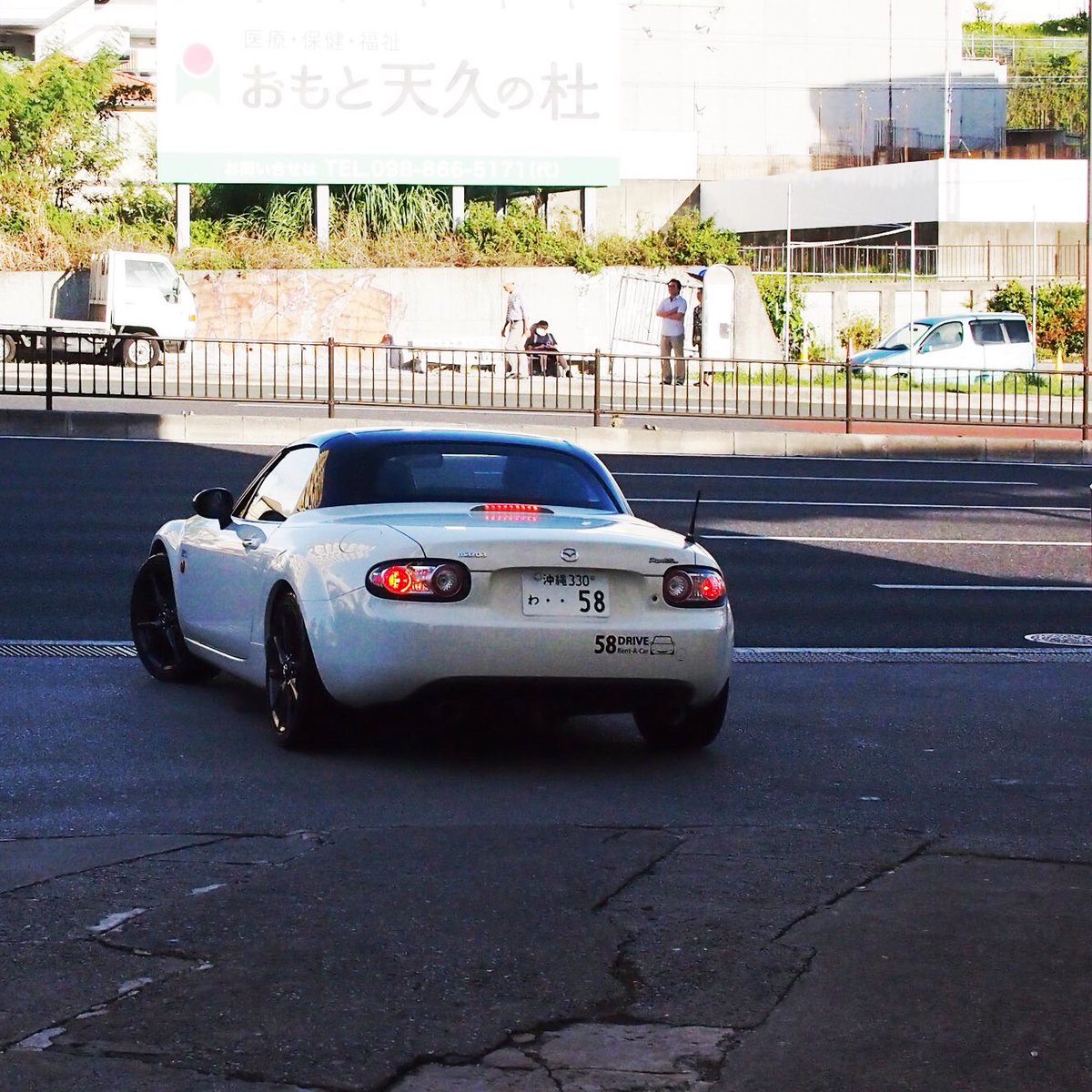 Twitter पर 沖縄ロードスターレンタカー５８ドライブ 今日は天気予報に反して１日良い天気でした 夕方には5泊6日のお客様が出発 最近nc ロードスターが人気です おすすめなのでうれしい ロードスター チューニングレンタカー ハイカム Ecu書換 エキマニ