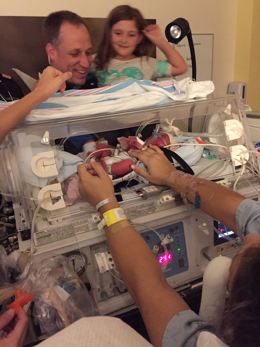 dougregehr's tweet photo. Thank you @sickkids and #TorontoEMS for making sure Arianne saw her little sister before her trip. #Arvil @MamaRebs https://t.co/pkE8G91Dsu