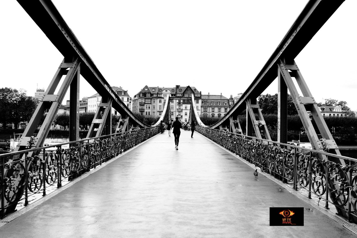 zahersousi's tweet photo. #Germany #GermanVivo #photo #camera https://t.co/hpqaweESPP