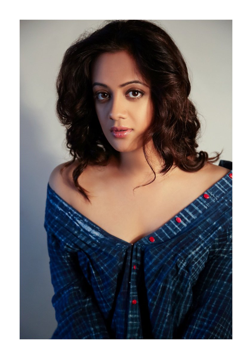 spruhavarad's tweet image. Loving urself is d greatest resolution 😉😍😊
PC  vinayak kulkarni
Style  sayalee marathe
Makeup  Neeraj Navare
Hair Kamal Palan
#photo #shoot