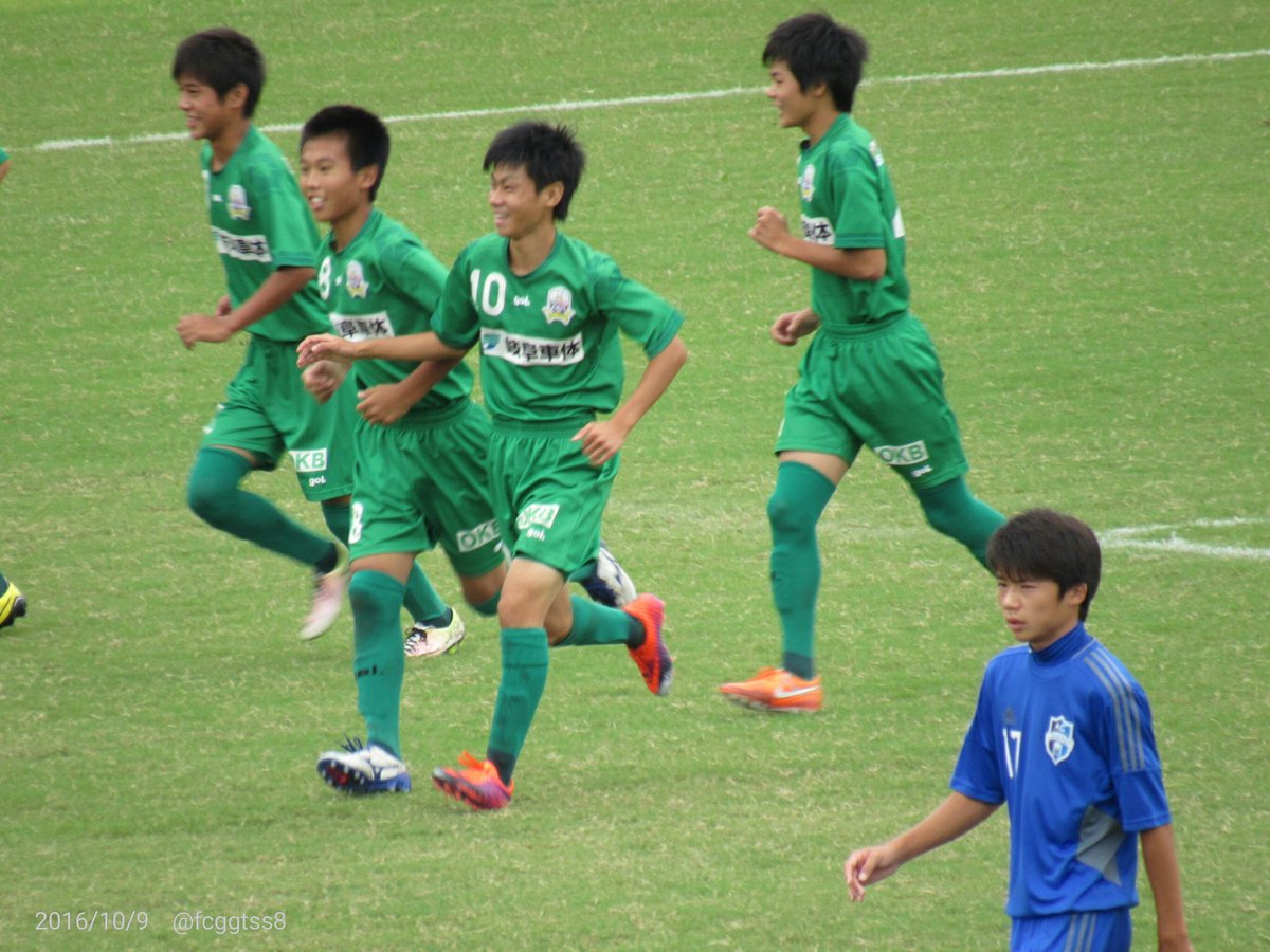 M F Shinoda Pa Twitter 高円宮杯岐阜県大会2回戦 Fc岐阜u 15 2 0 レジェンダ 開始早々に Fc岐阜u 15 10堀選手のゴールで先制 その後もペースを握り 後半にも追加点を奪った レジェンダもセットプレーやカウンターでゴールを狙い続けた レジェンダの応援 とても