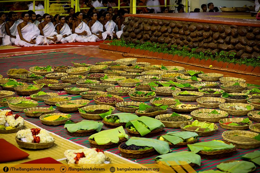 aolsinhgadroad's tweet photo. #DurgaAshtami greetings to all. 
सब को दुर्गाअष्टमी की शुभकामनाएं। 
@SriSri @ArtofLiving @BangaloreAshram https://t.co/qwbK50vBjb