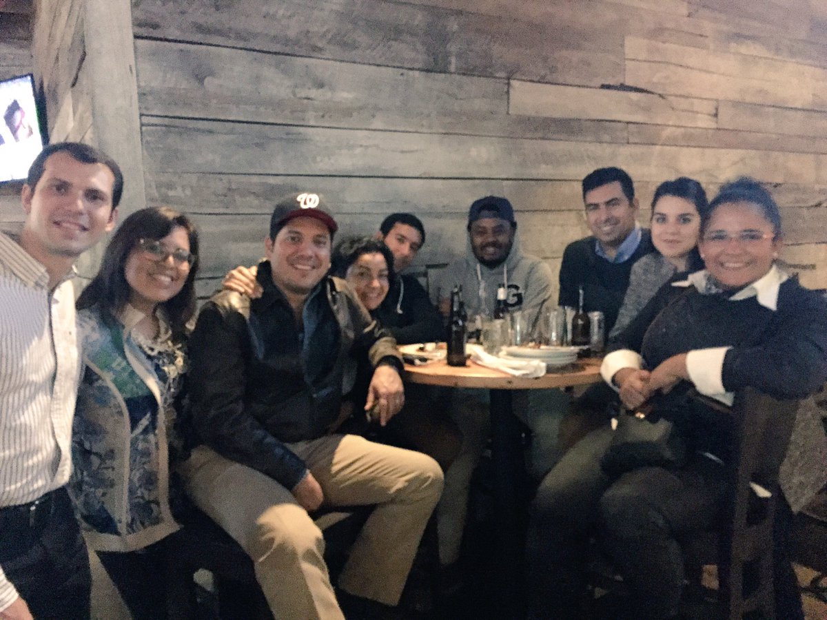 RubenVegaLugo's tweet photo. Todavía quedamos algunos #ILG2016 en #Washington. Encantado de conocerlos, mi aprecio, amistad y respeto para todos. @juanc9107 @marcivasco https://t.co/GOX67ic5Rr