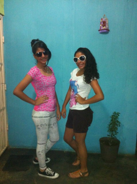 Mariaeujeniagon's tweet photo. #PrimeraFotitoContigoHermana*-* #FotitoVieja.♣ https://t.co/flSuHx4eaB