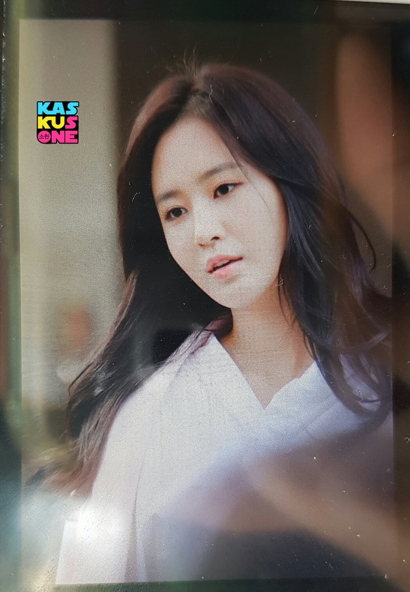 [PIC][09-10-2016]Yuri tham dự buổi Fansign thứ 2 cho thương hiệu nước hoa "BVLGARI Rose Goldea" tại Myeongdong Lotte Duty Free vào chiều nay CuTh3eHUMAASur9